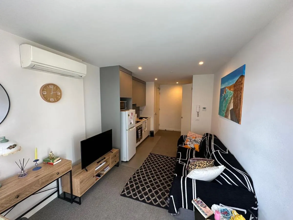 Image 2 of Cozy CBD Family APT Near Southern Cross Station