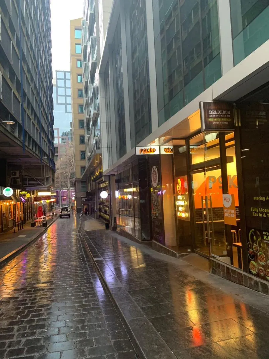 Image 5 of Cozy CBD Family APT Near Southern Cross Station