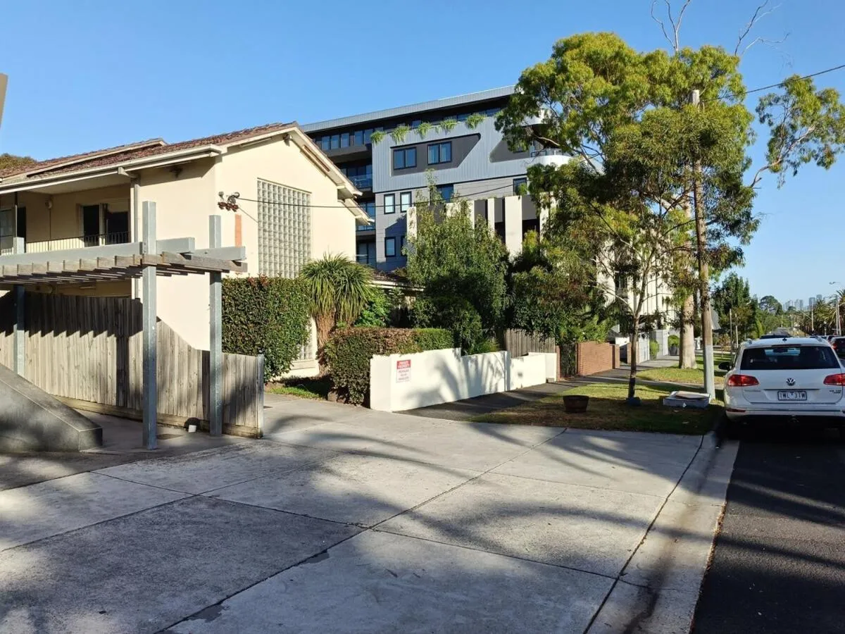 Image 5 of Cute, Cozy and Central Apartment 1 in Essendon with Free Parking