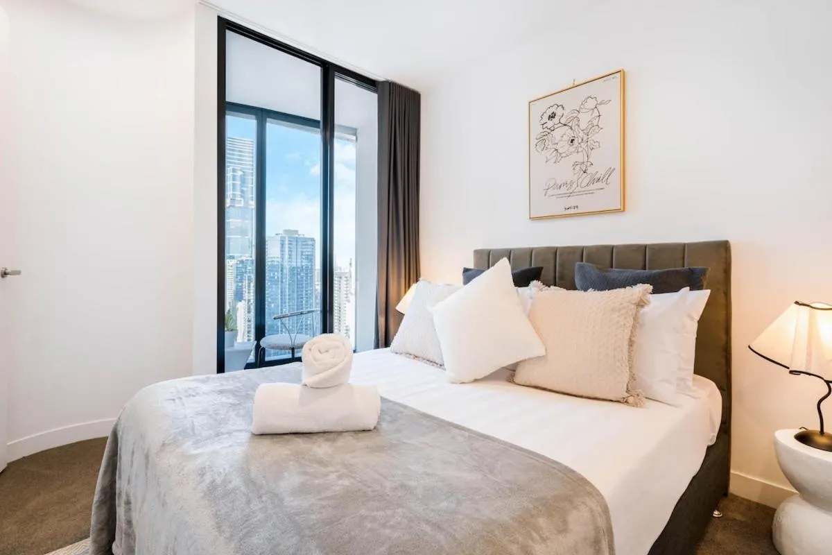 Image 1 of Designer Southbank Apt Level 39 w Amazing view#5 SH39
