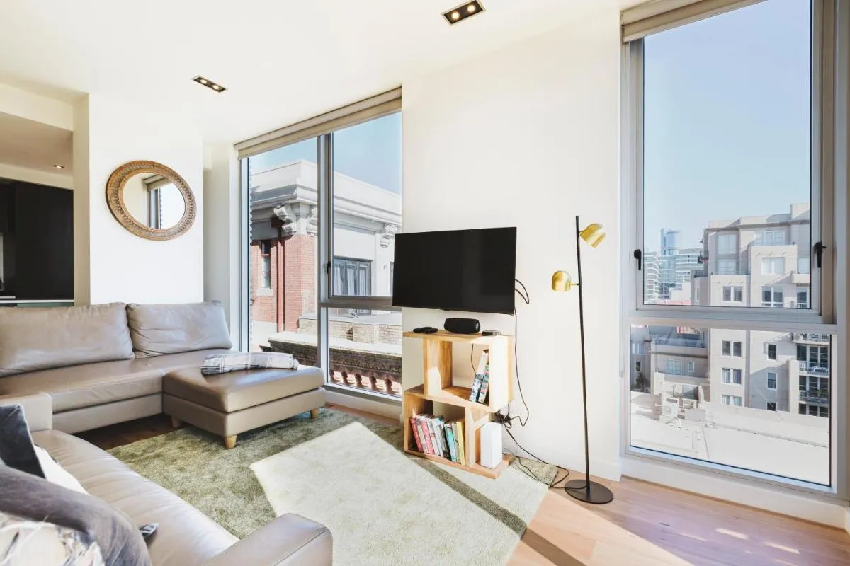 Image 5 of Easy Eastside – Urban Chic with a Rooftop Pool Oasis