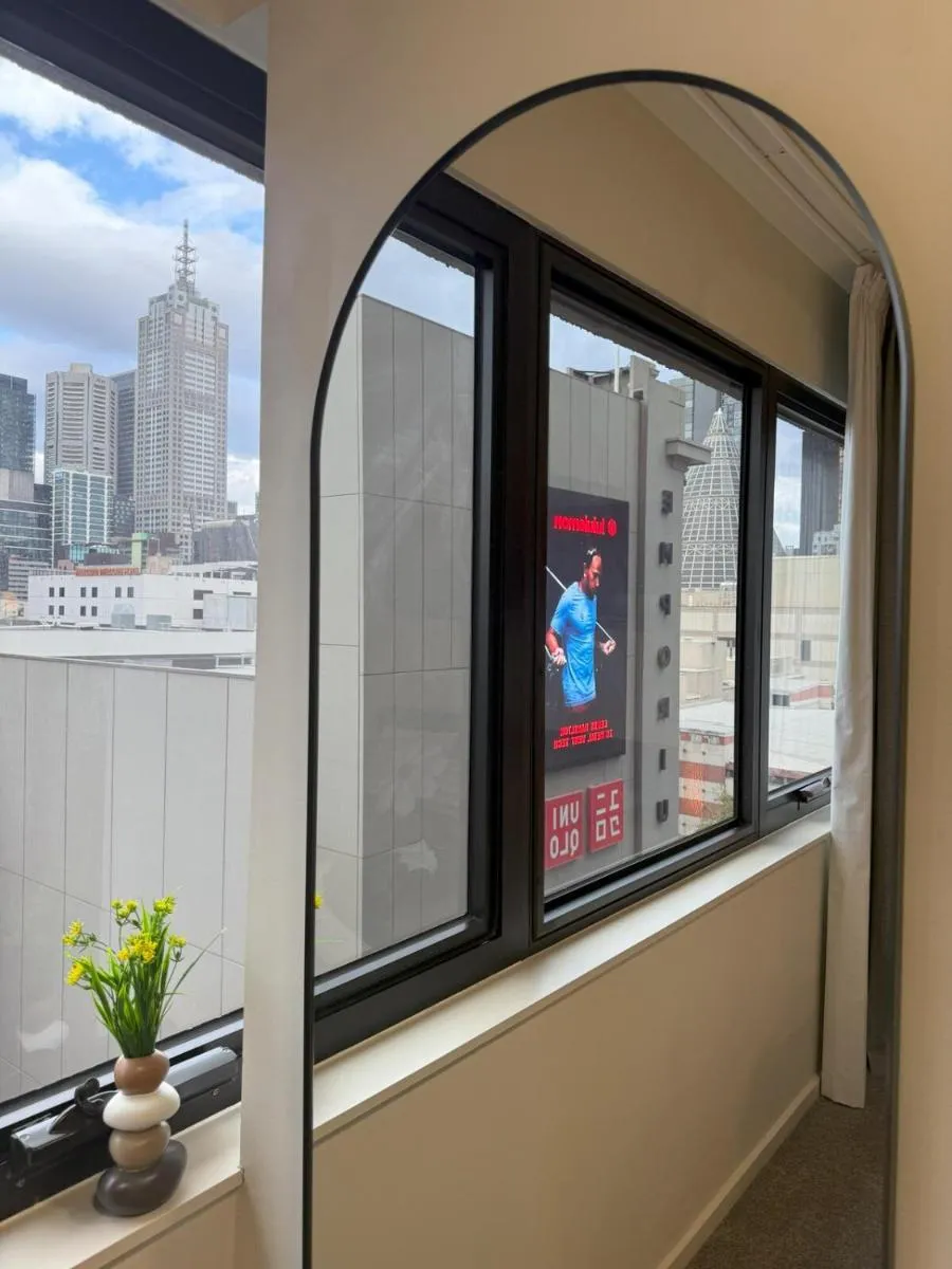 Image 6 of Emporium Luxe 1BR King Suite – Prime CBD Location