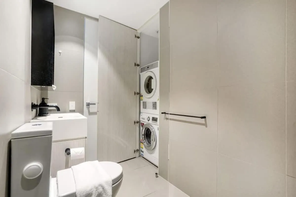 Image 2 of ErgoModern NorthMelbourne Apt w balcony pool gym