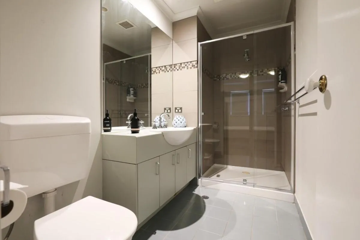 Image 5 of Extra Large 2 Bedroom Apartment in Melbournes Southbank