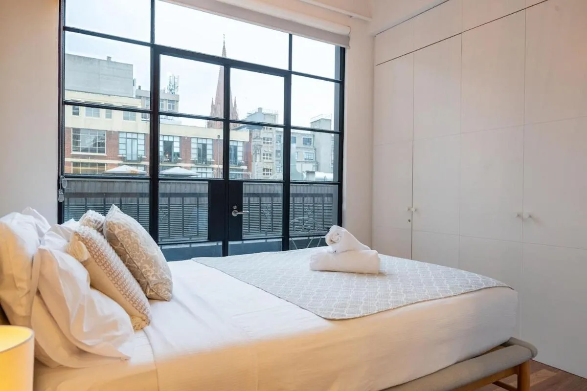 Image 1 of Flinders Lane Hideaway – Light-Filled CBD Retreat