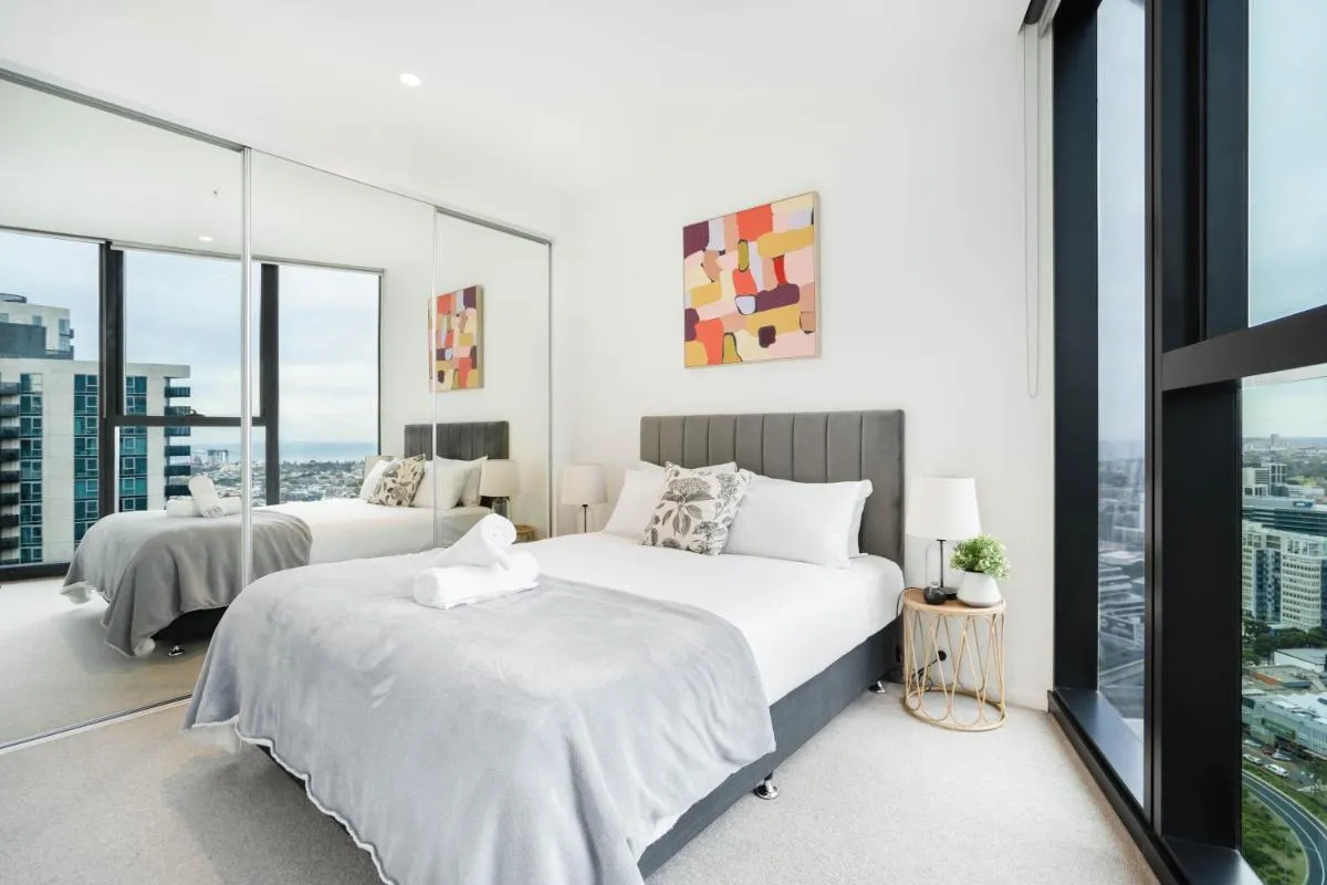 Image 1 of Glamorous 1BR Southbank home LV30 oceanview#MSQ30