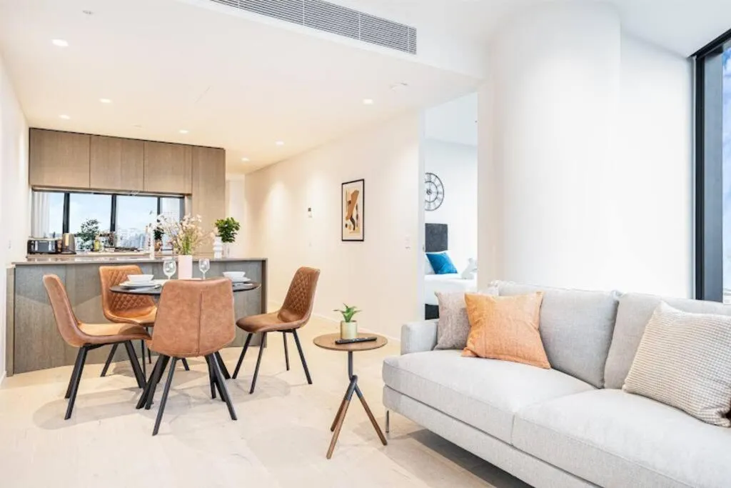 Image 4 of Glamorous 3 bedder Southbank home#2 FREE parking#MSQ19