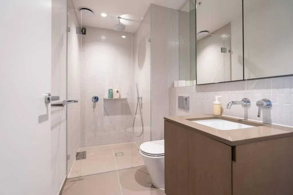 Image 2 of Glamorous 3 bedder Southbank home#2 FREE parking#MSQ19