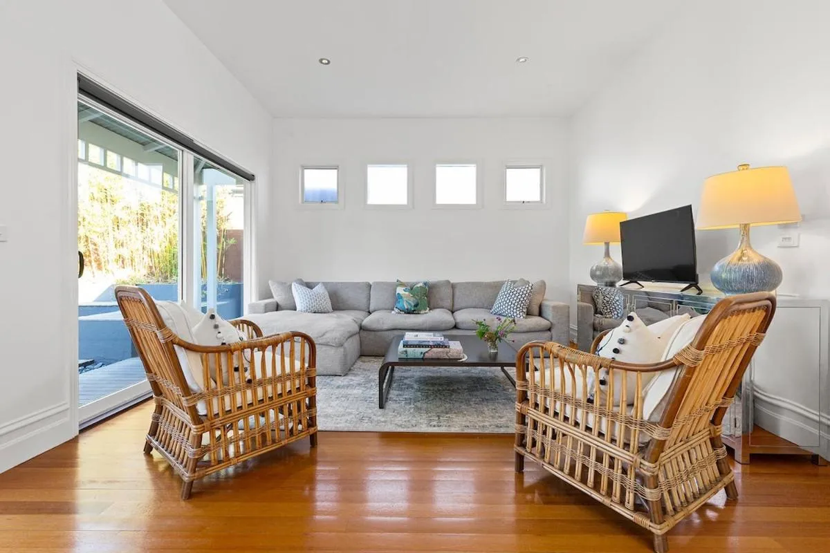 Image 4 of Glenferrie House, Close to City, Classic Style, Free On-Site Parking