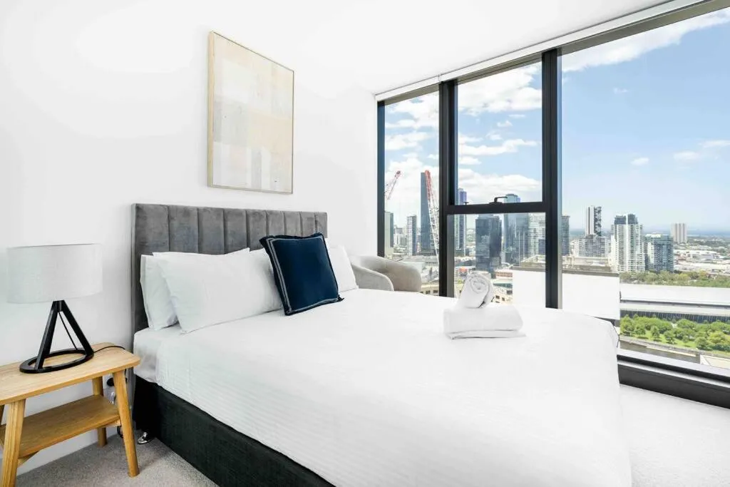 Image 1 of Gorgeous 1B Docklands apt-Amazing view facility#MQ22