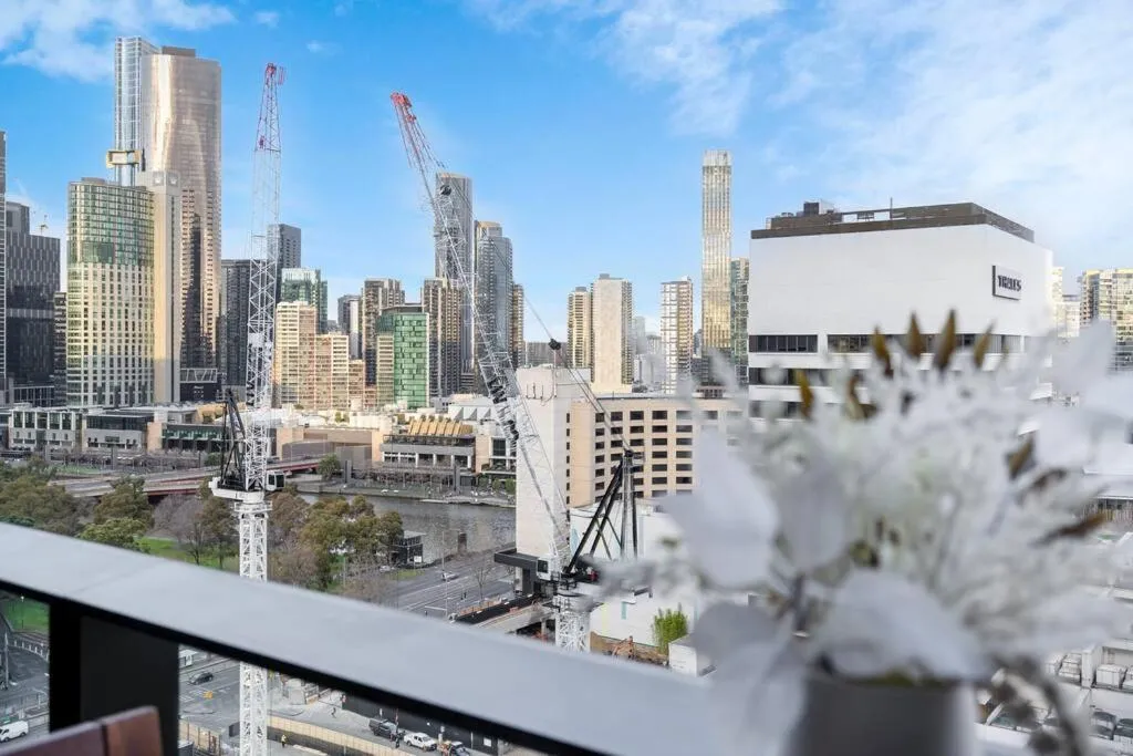 Image 6 of Gorgeous 1B Docklands apt-Amazing view facility #MQ13