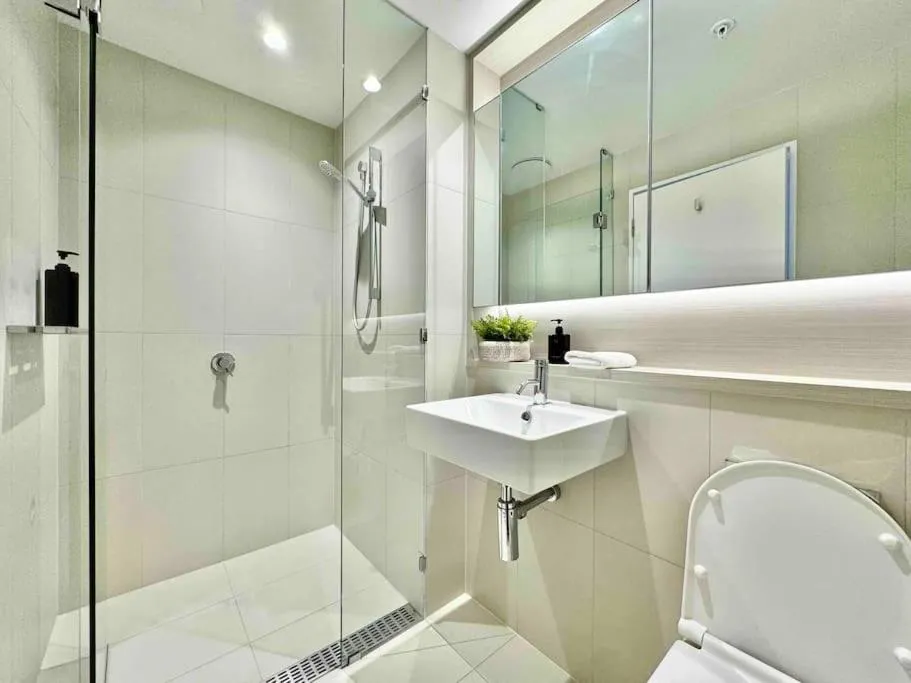 Image 2 of Gorgeous 1B Docklands apt Amazing view facility#MQ36