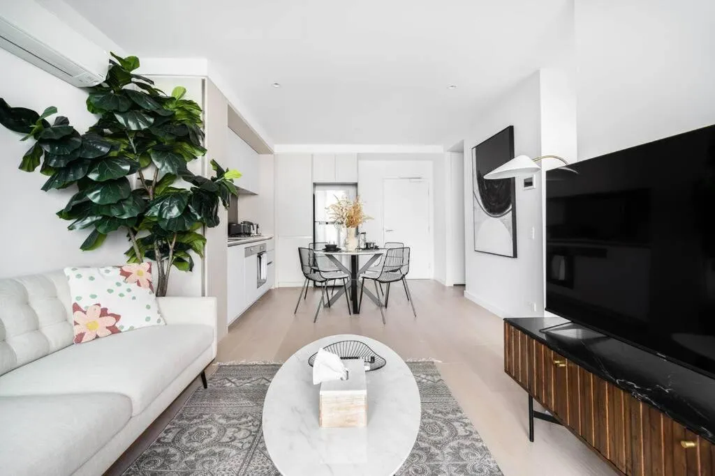 Image of Gorgeous 2B Docklands apt Amazing view on lvl37#MQ37