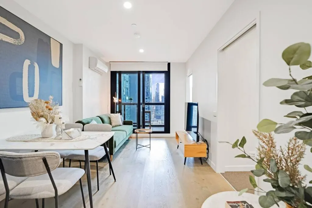 Image 3 of “Hidden Gem” Cosy 2B apt in central Melbourne#UT26