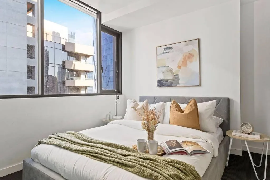 Image 1 of High-Rise 2BR Apt CBD I Pool, Gym & Prime Location
