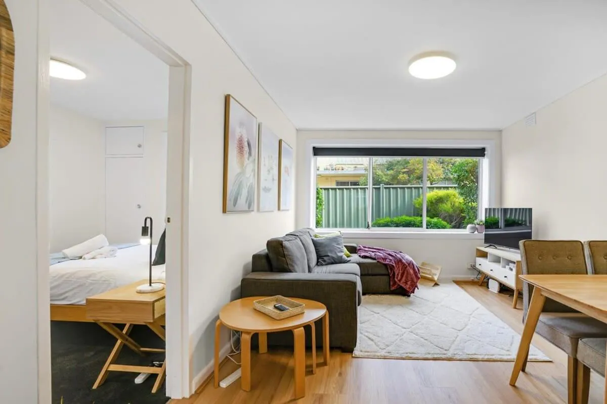 Image 6 of Homey 1 bdrm Thornbury Apt near restaurants+shops