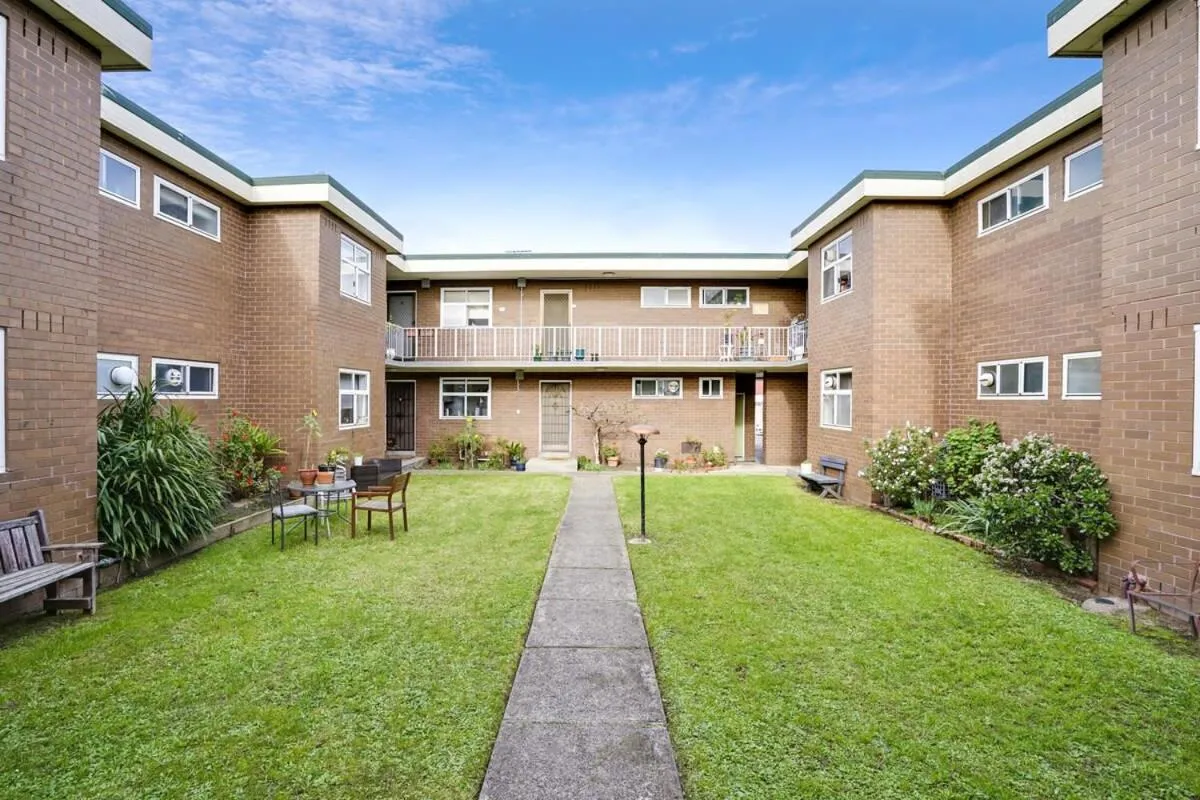 Image 5 of Homey 1 bdrm Thornbury Apt near restaurants+shops