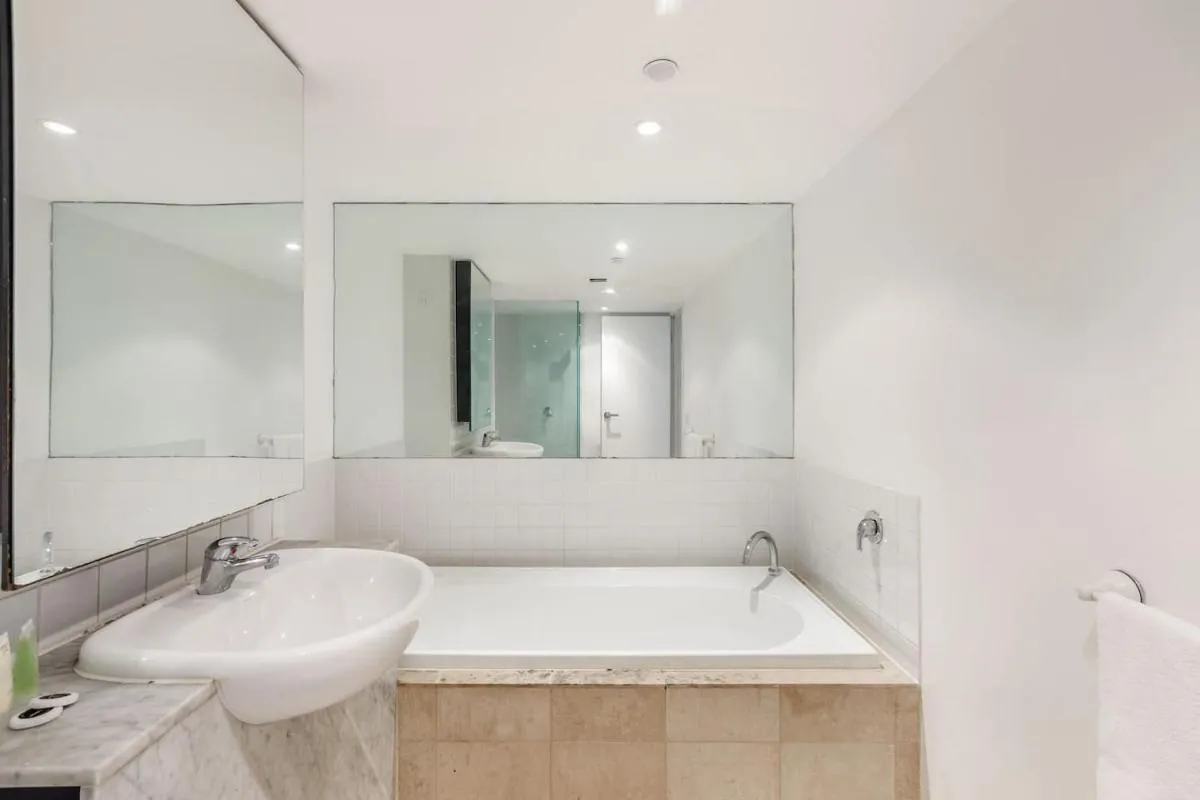 Image 2 of Hosier Loft – Striking Industrial Vibes in the CBD