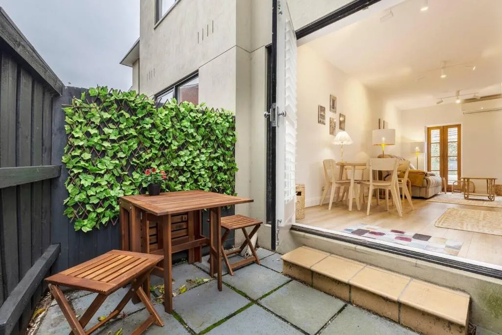 Image of La Maison – Parisian Charm moments from High Street