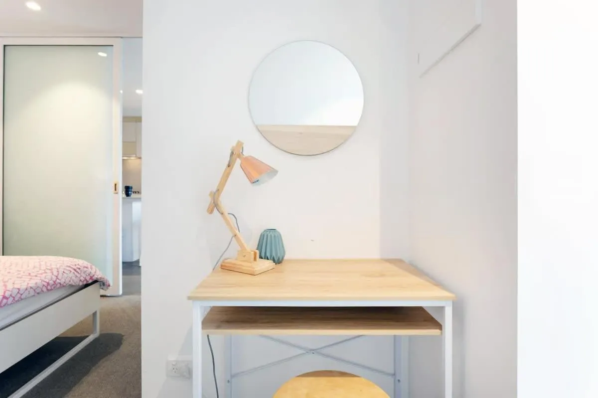 Image 6 of Le Oasis Apt inCBD 2BR 3Beds near Southern cross