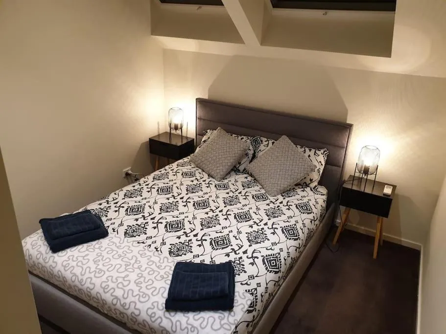 Image 1 of Luxurious Modern 2 Bedroom 2 Bathroom Apartment
