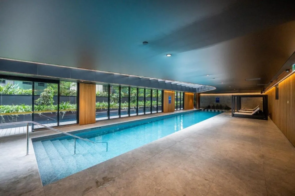 Image 2 of Luxury Melbourne 4 Bed Apt – Pool and Parking