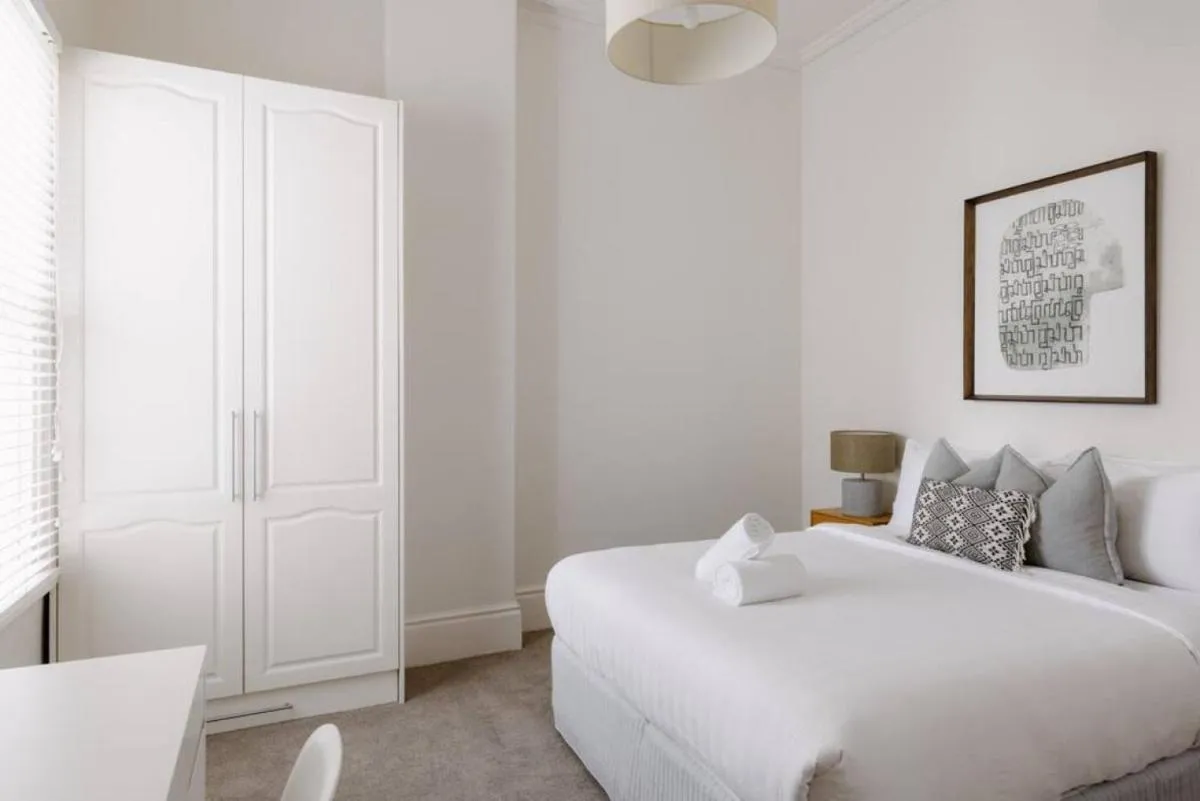 Image 6 of Luxury On Lygon, Victorian Terrace