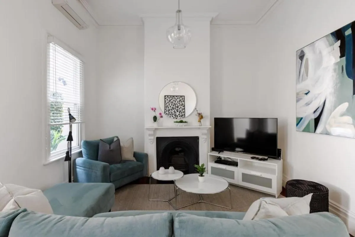 Image 4 of Luxury On Lygon, Victorian Terrace
