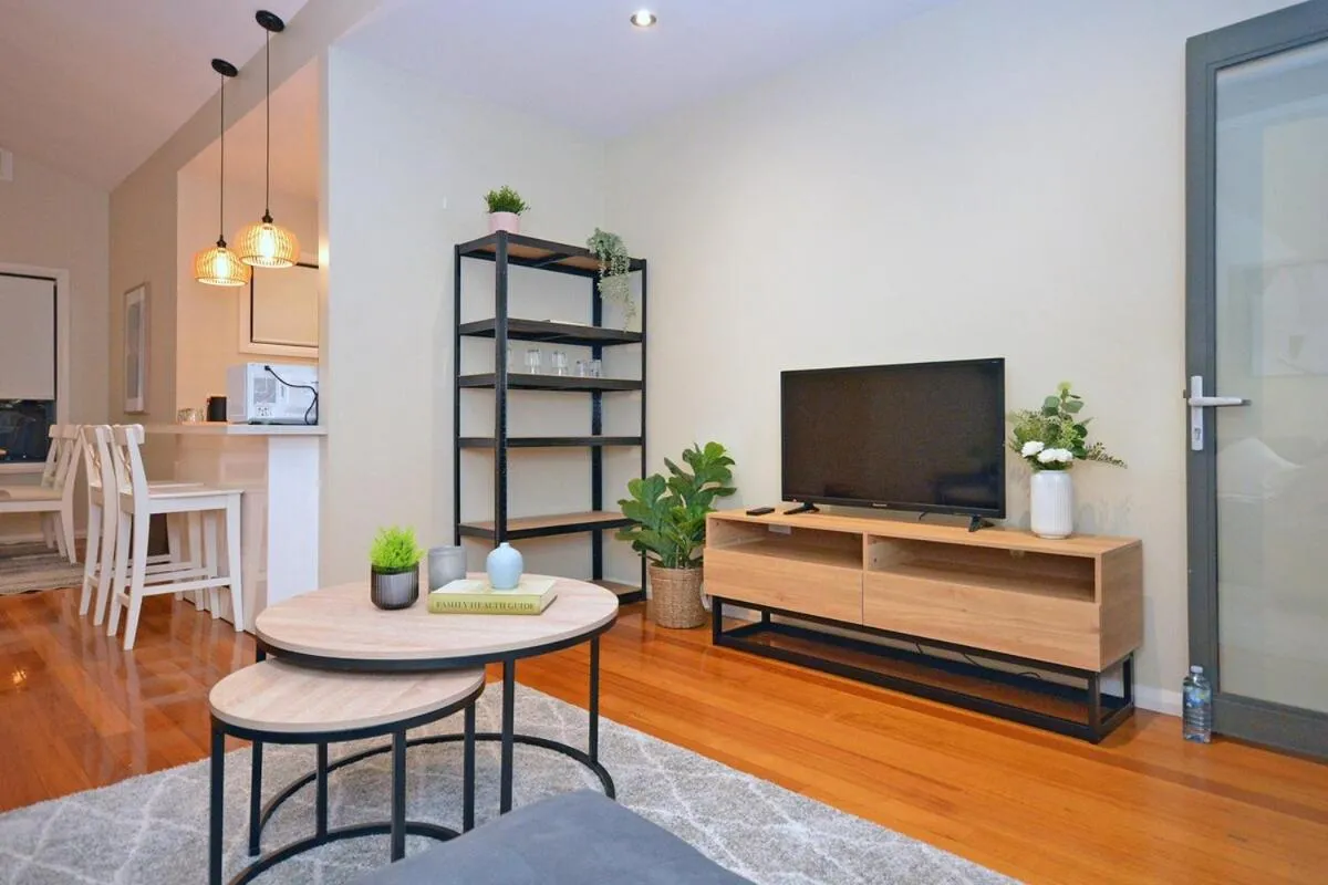 Image 5 of Luxury Townhouse Stay