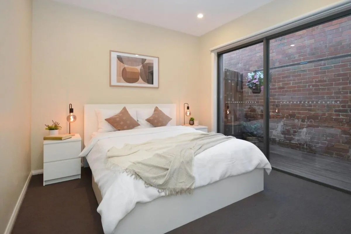 Image 2 of Luxury Townhouse Stay
