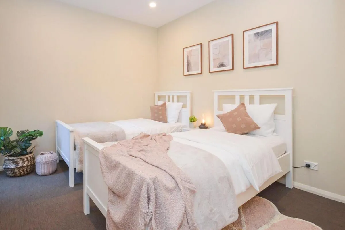 Image 3 of Luxury Townhouse Stay