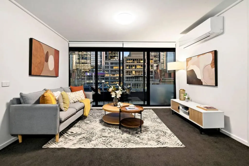 Image of Melbourne Luxury – Pool, Gym, Views & Free Parking