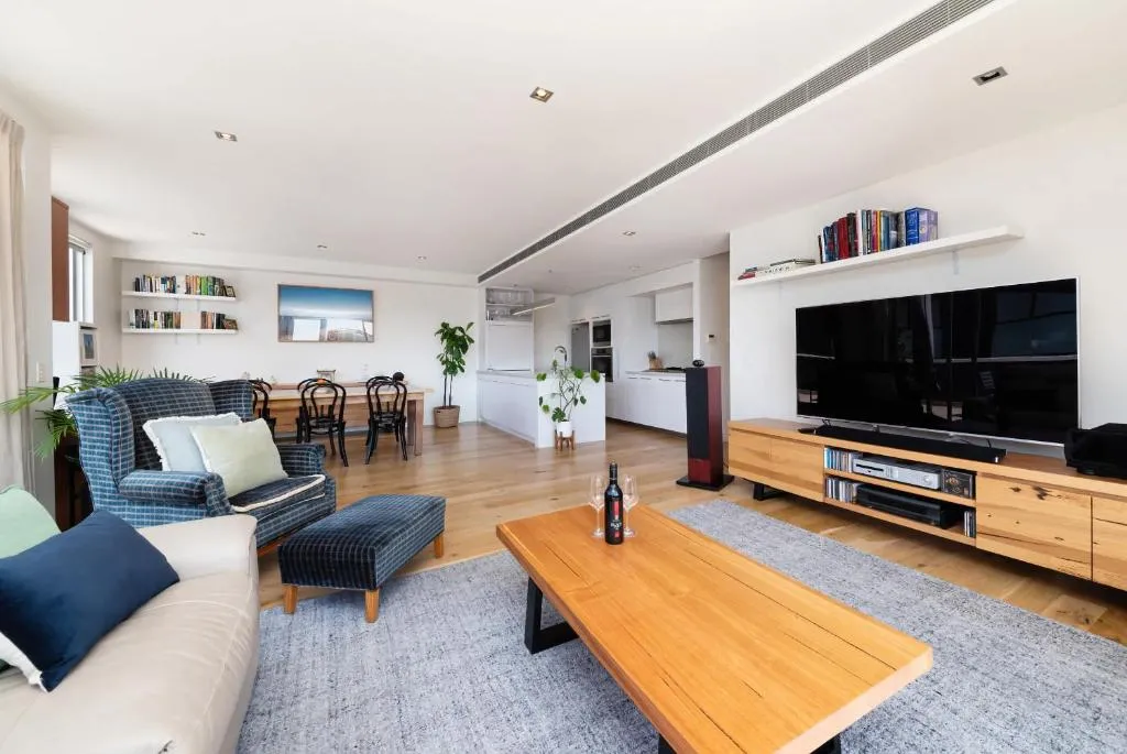 Image of Melbourne Penthouse Apartment A Walk to Brighton Beach