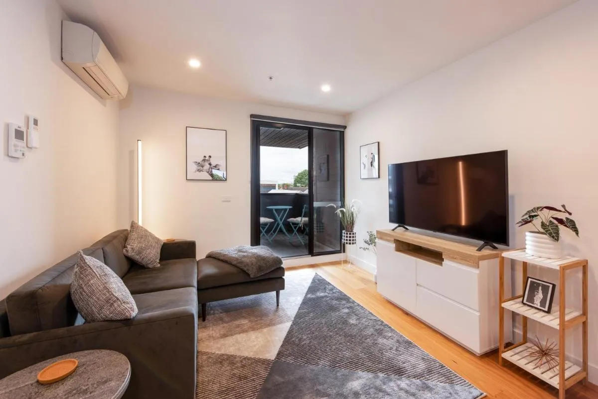 Image 5 of Modern 1 Bedroom Apartment in Brunswick East near CBD