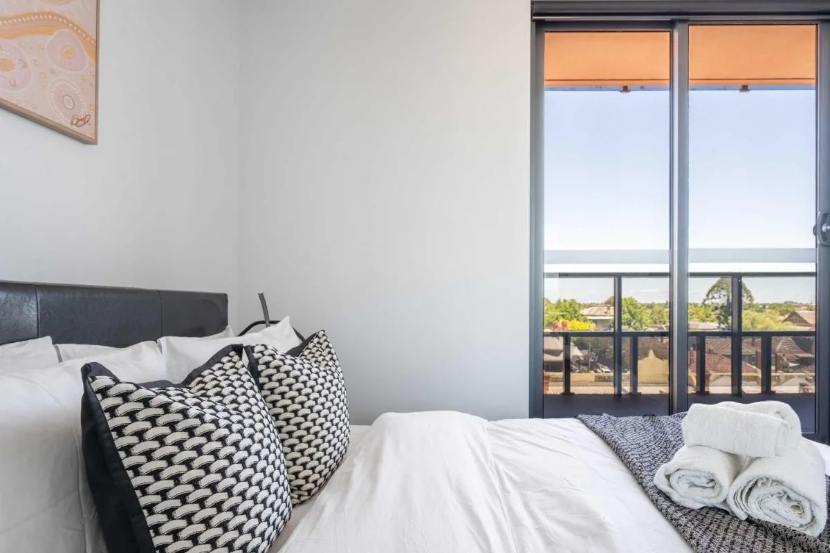 Image 1 of Modern 2B Apartment with City Views