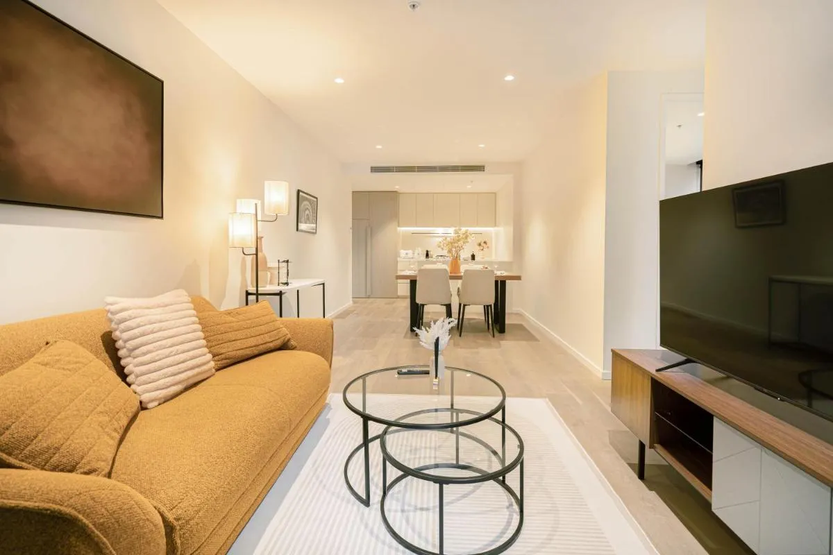 Image 5 of Peaceful 2BR apt on St Kilda Rd w Free Parking#OP08
