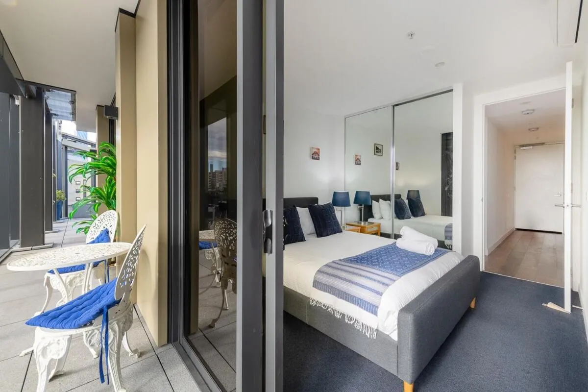 Image 1 of Penthouse Luxury Suite – Unmatched Views & Location