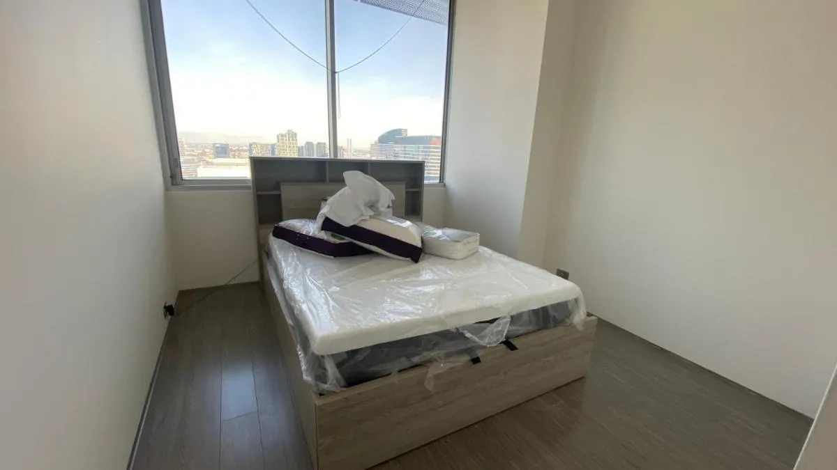 Image 3 of Perfect 4-Bed Penthouse w Parking Pool and Gym