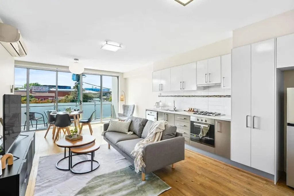 Image of Perfect Location Cozy Townhouse McKinnon Station