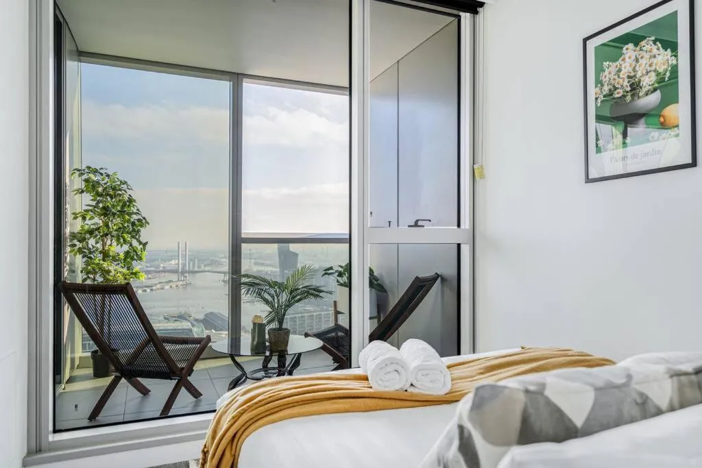 Image 1 of Prestigious 1B apt w stunning harbour view#WSP37A