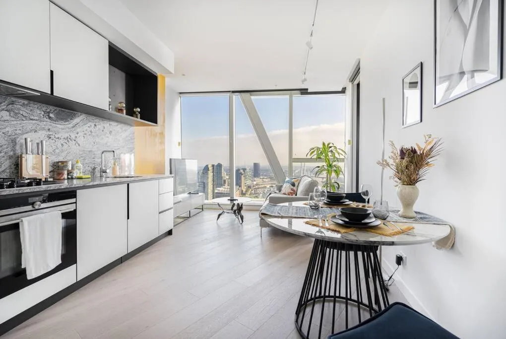 Image 4 of Prestigious 1B apt w stunning harbour view#WSP37A