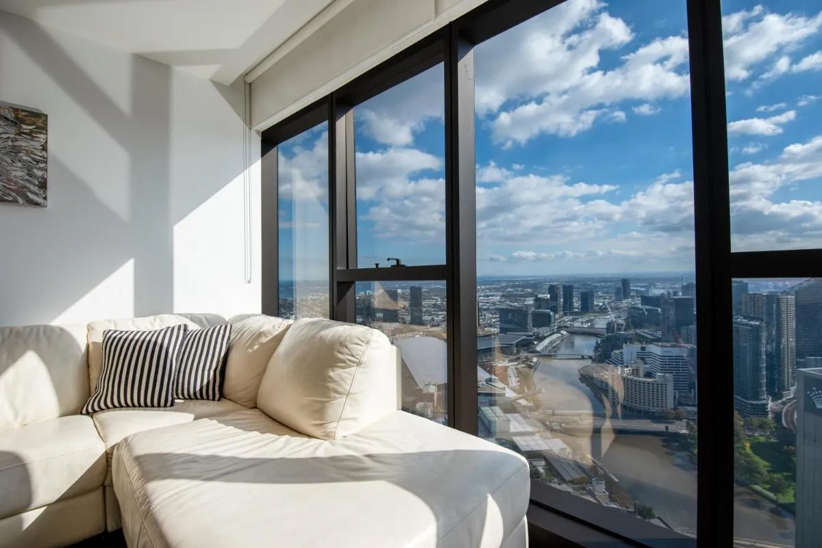 Image 4 of Prima Tower – Three Bedroom Apartment with City and Flames Views