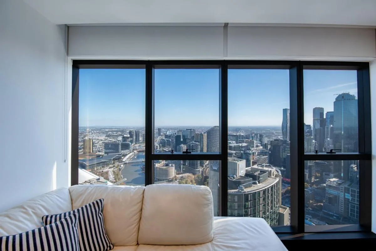 Image 1 of Prima Tower – Three Bedroom Apartment with City and Flames Views