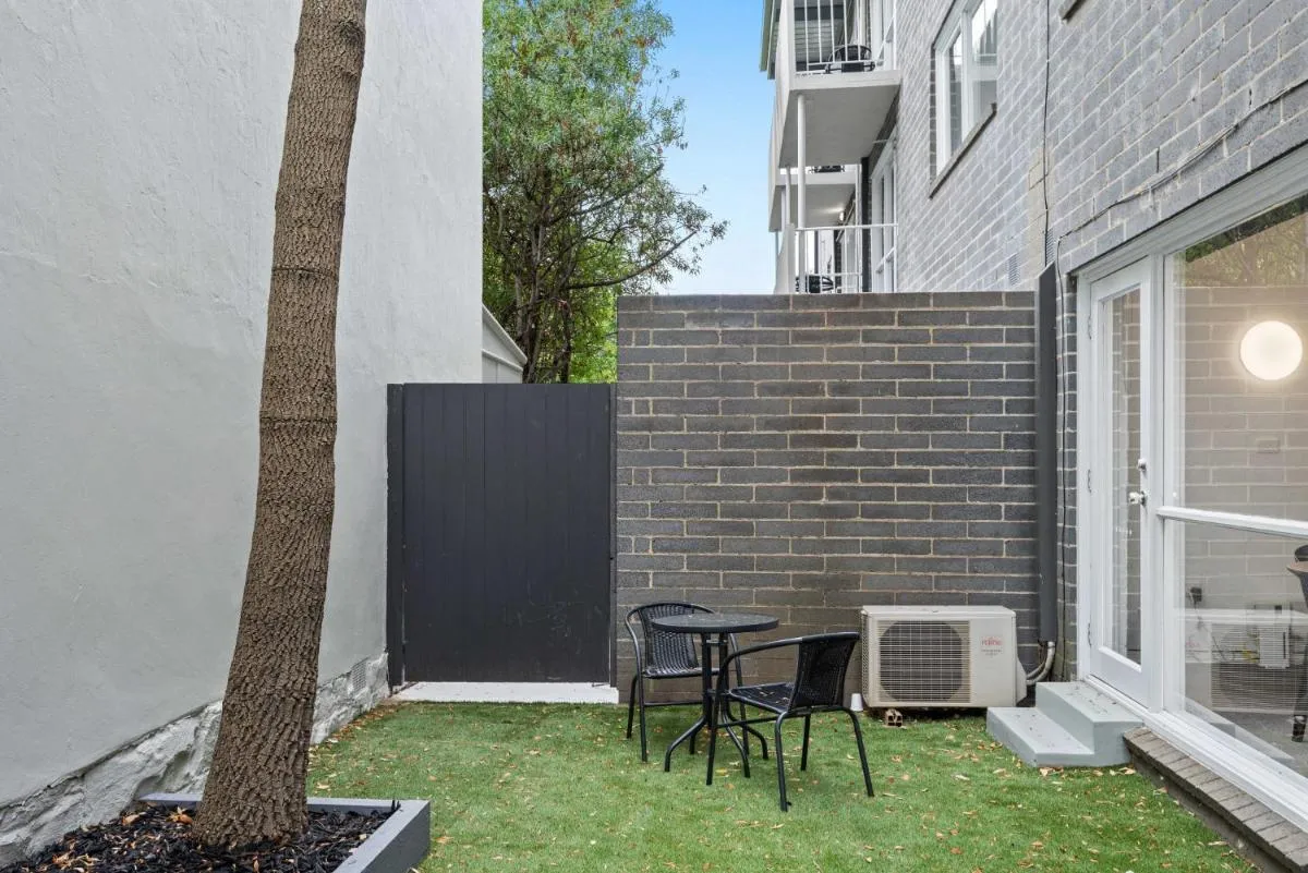 Image 6 of Refined 1-Bed Apartment with Garden Access