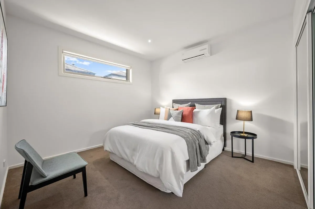 Image 1 of Relaxing Getaway Oasis with Patio in Charming Kew