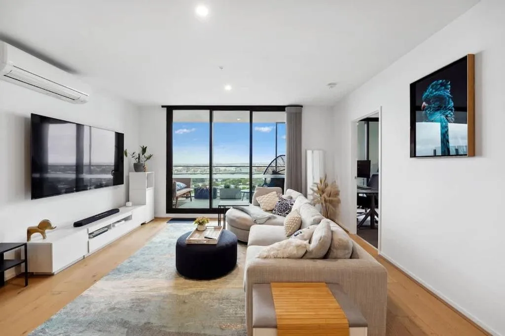 Image of Riverina – Ultimate Footscray Getaway with parking