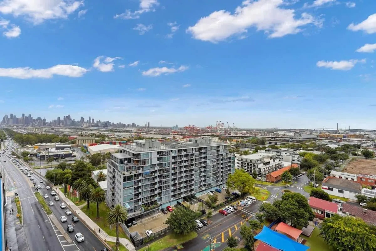 Image 6 of Riverina – Ultimate Footscray Getaway with parking