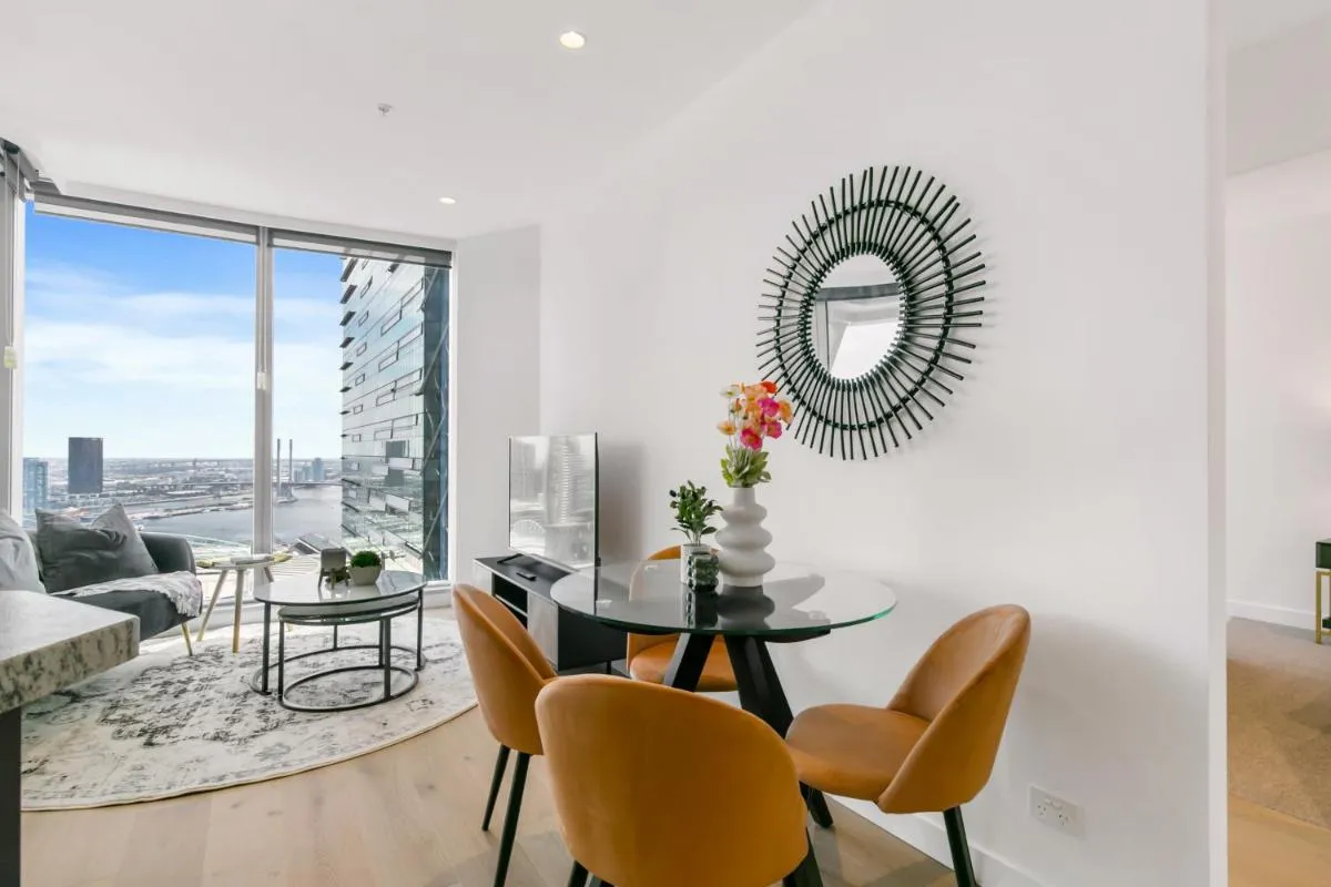 Image 4 of SkyHigh 2BR w Stunning River Views, Gym & Pool