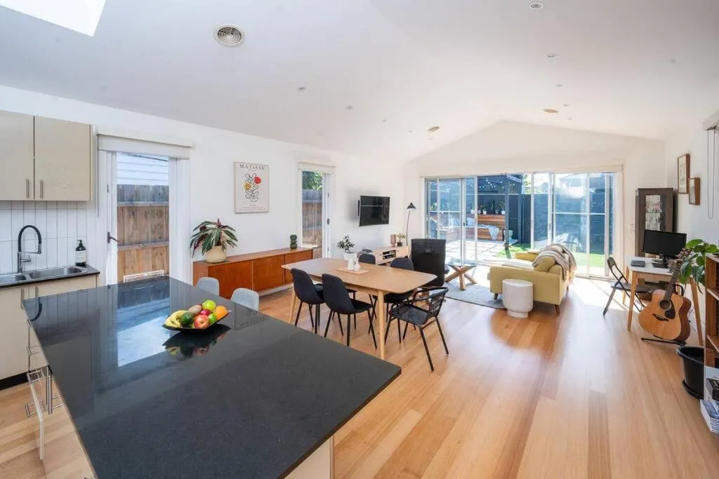 Image of Spacious light-filled 3BD sanctuary in Northcote