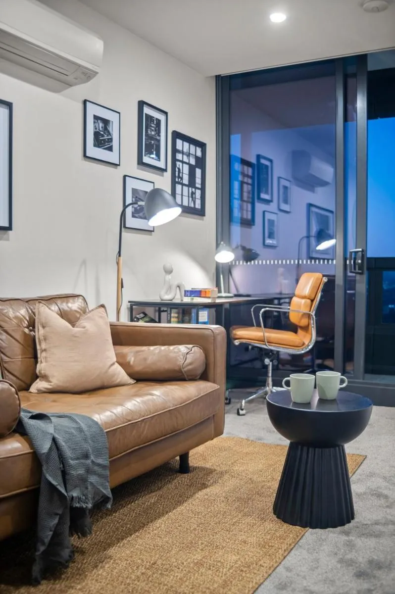 Image 5 of Stunning CBD Apartment with Amazing Views and Parking!